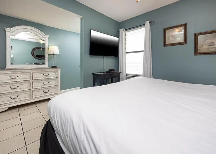 Island Winds West 877 Apartment